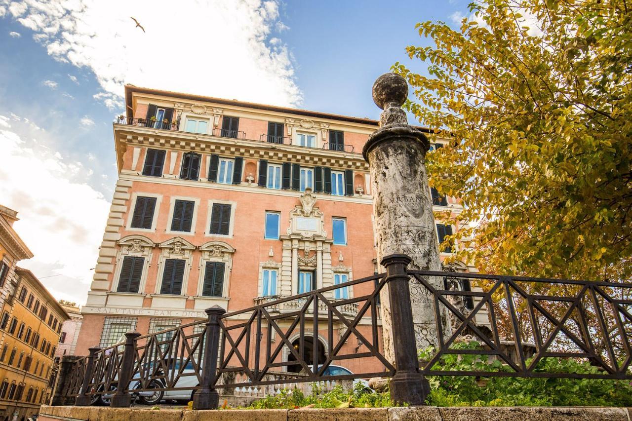 Apartment Palazzo Marescalchi Belli, Vicino Piazza Di Spagna Rom